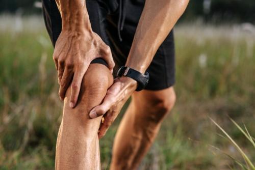 Traitement d'une tendinite par des semelles orthopédiques à Livry-Gargan